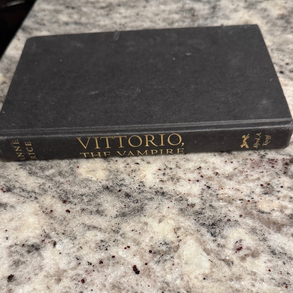 Vittorio, The Vampire Hardcover Book